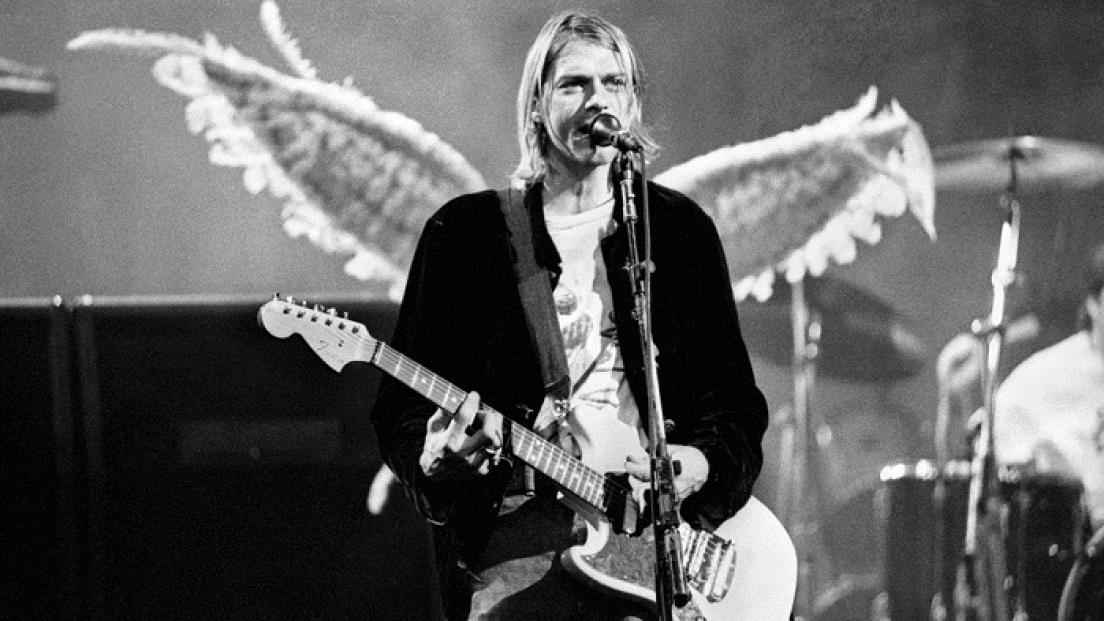 Nirvana, le sorprendenti abilità di Kurt Cobain con la chitarra: ecco perché era considerato l'anti-guitar hero