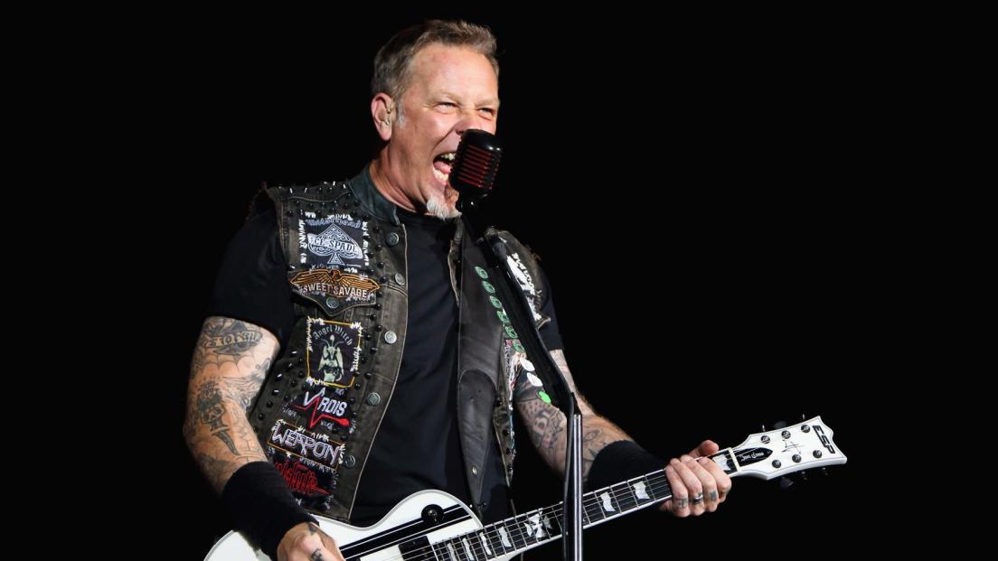 Metallica, James Hetfield risultato positivo al covid-19: rinviati alcuni concerti. Guarda la foto
