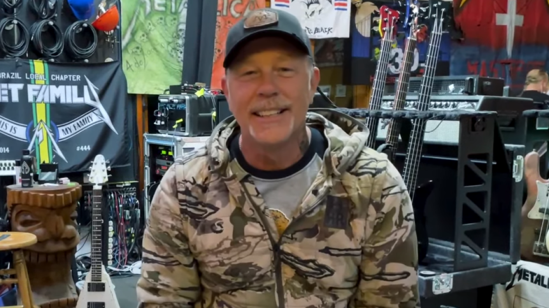 Metallica, James Hetfield e la scrittura dei nuovi brani: "Quando sono felice compongo melodie, quando sono riflessivo scrivo i testi"