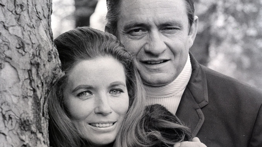 Johnny Cash e la proposta di matrimonio a June Carter sul palco davanti a 7000 persone. La storia