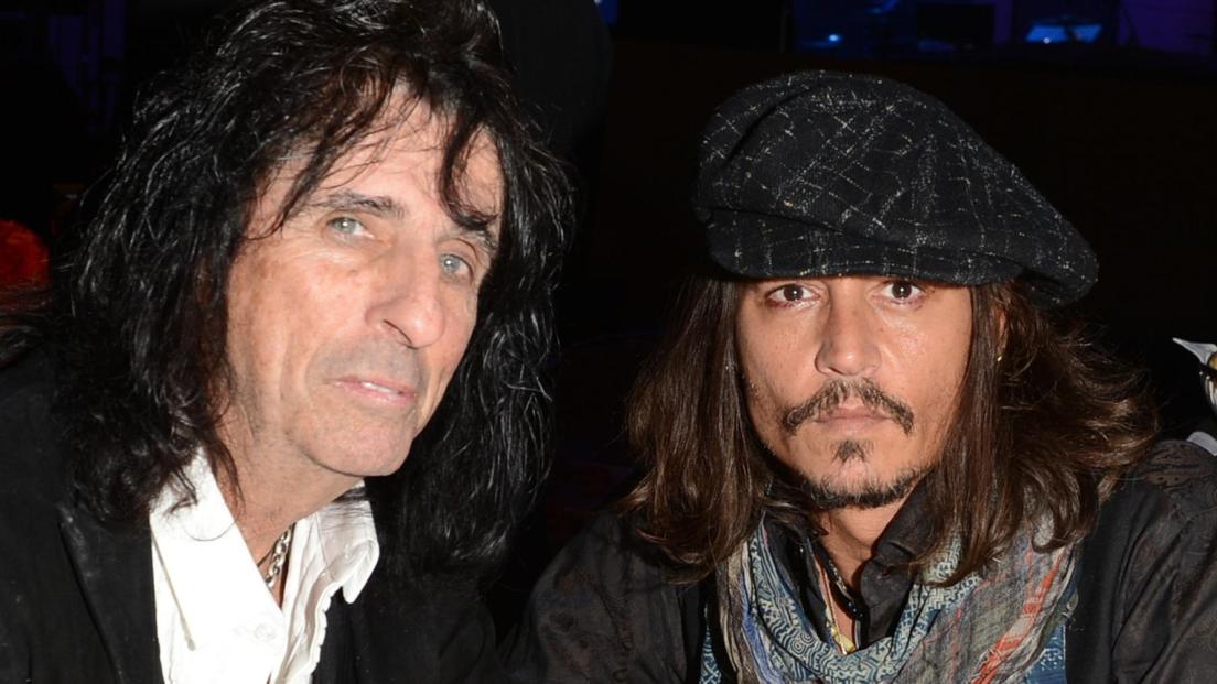 Le vere capacità chitarristiche di Johnny Depp. Alice Cooper: "Grande attore, ma come rockstar è molto meglio!"