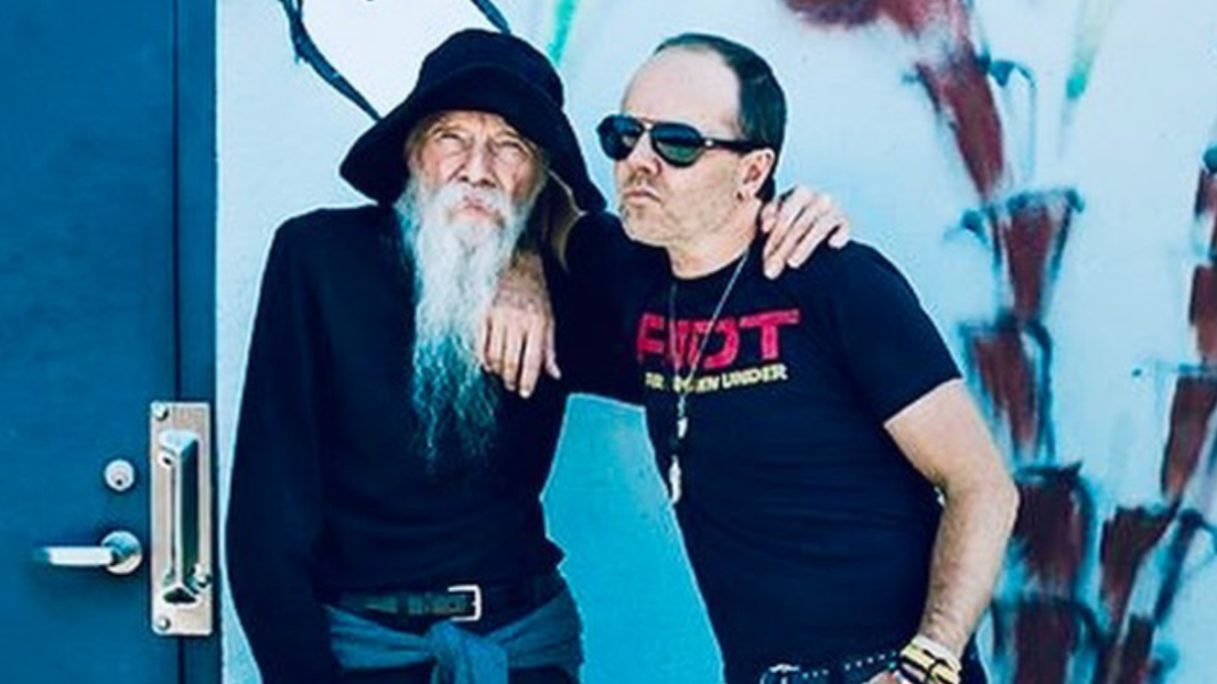 Metallica: il papà di Lars Ulrich, 92 anni, ha pubblicato un nuovo album con la violoncellista dei Nirvana. Ascoltalo qui