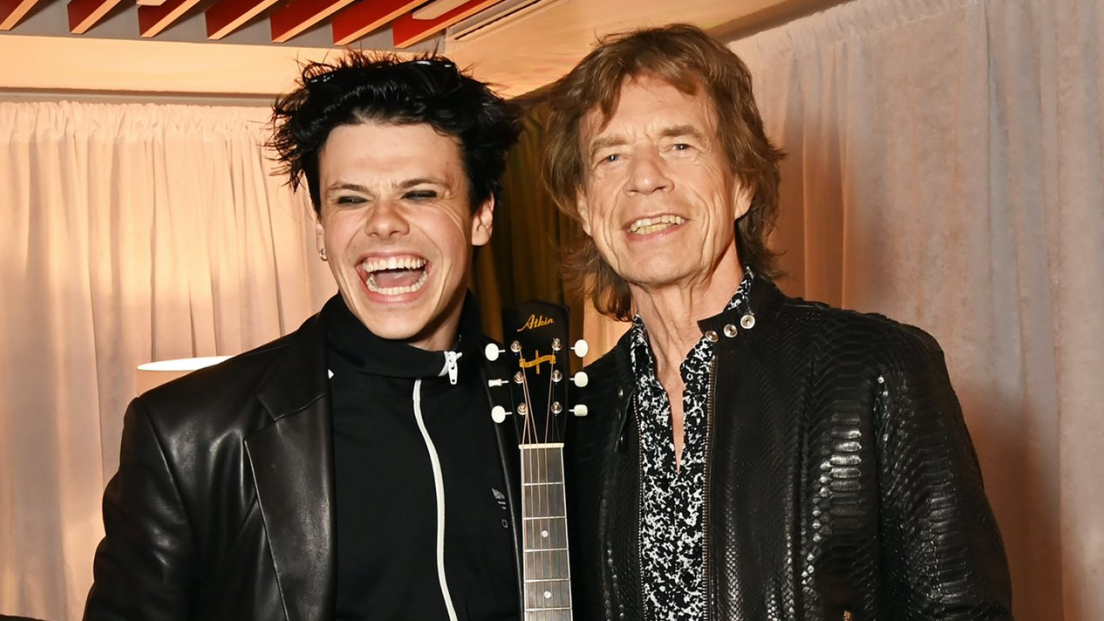 Yungblud e Mick Jagger, come andò il loro primo surreale incontro: "Prima di vederlo buttai giù del whisky. Per me lui è tutto"