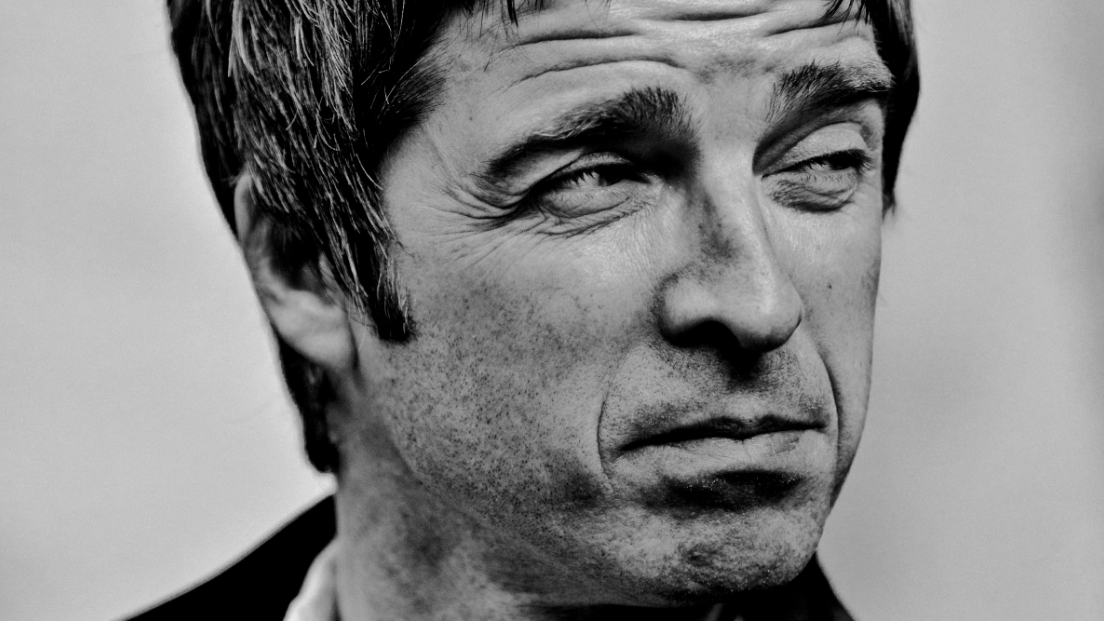 Noel Gallagher, 53 anni,  vorrebbe iscriversi per la prima volta a scuola guida