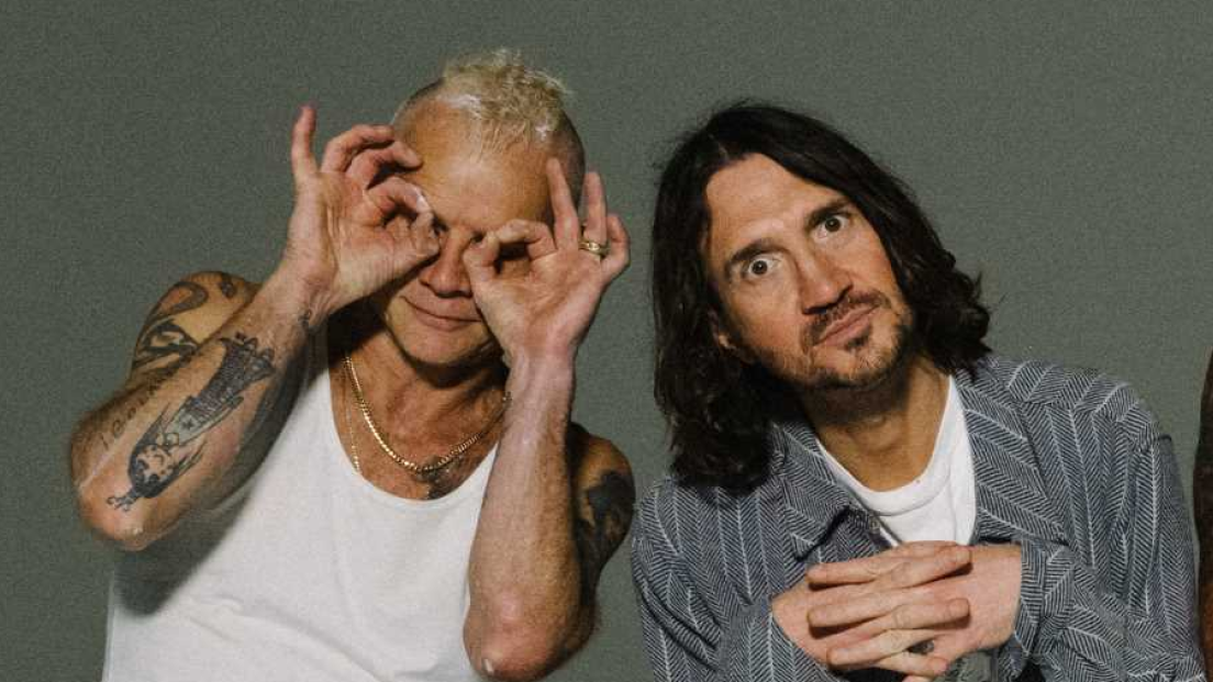 John Frusciante: "il basso è lo strumento principale dei Red Hot Chili Peppers, Flea è la forza della band"