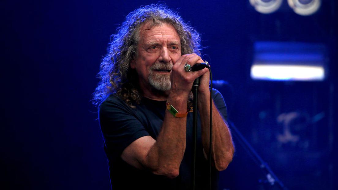 Il giorno in cui Robert Plant disse no alla droga: "La mia personalità era cambiata. Dissi basta e smisi da un giorno all'altro"