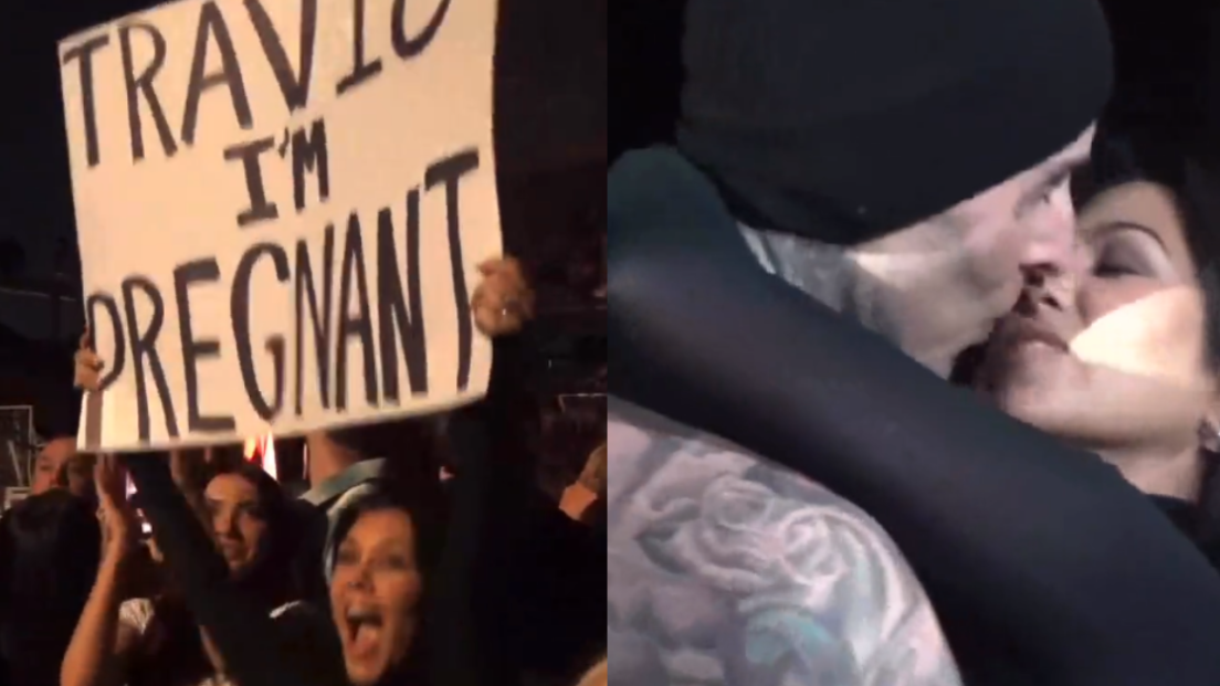 Blink-182, Travis Barker scopre di aspettare un bambino da Kourtney Kardashian durante un concerto. Guarda il video!