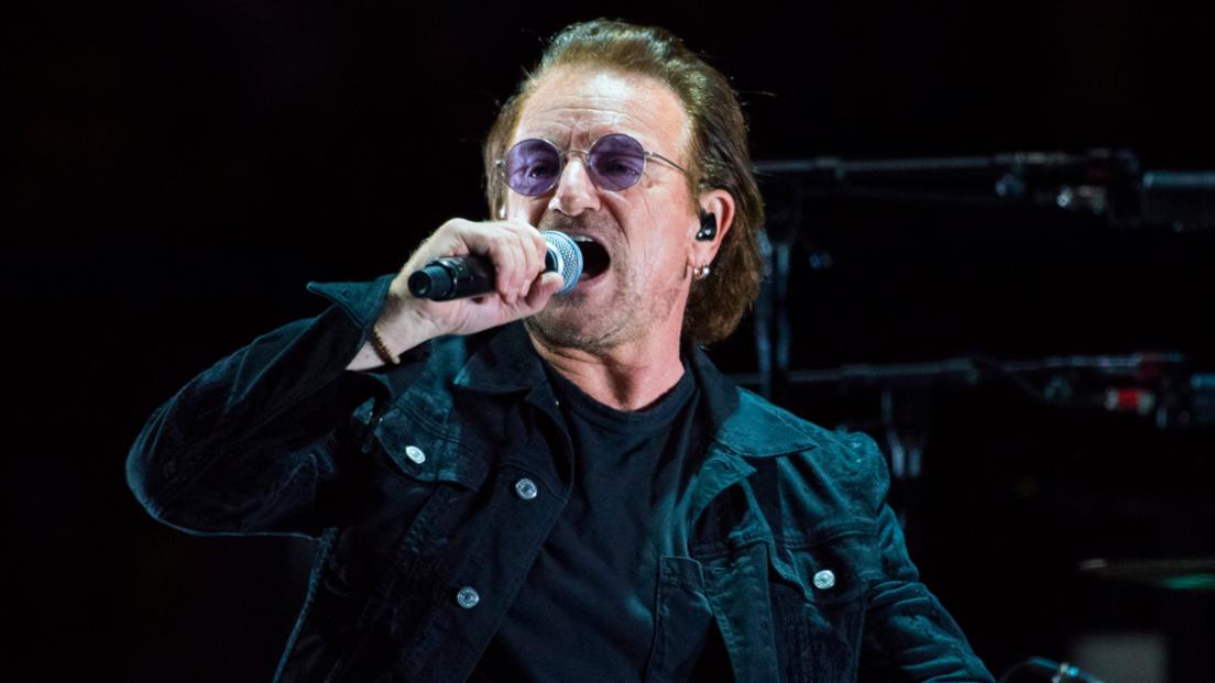 Bono: "Molti brani degli U2 mi mettono in imbarazzo. Il nome della band non mi è mai piaciuto"