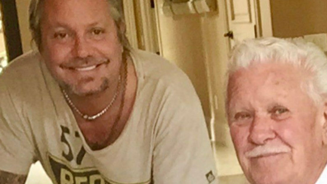 Mötley Crüe, è morto il papà di Vince Neil. Il ricordo del frontman sui social