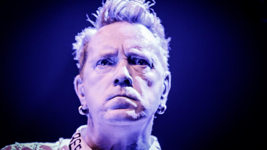 Sex Pistols, continua il botta e risposta tra John Lydon e gli altri membri della band: "sporchi bugiardi"