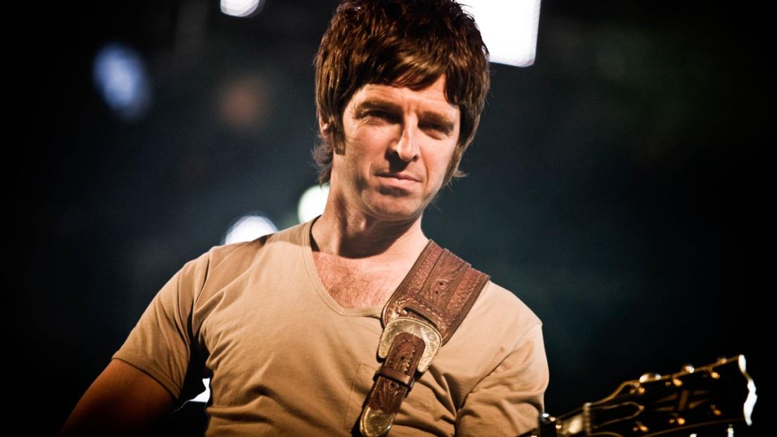 Noel Gallagher va all'attacco dello streaming: "Perché dovrei volere l'intero catalogo dei Kaiser Chiefs?"