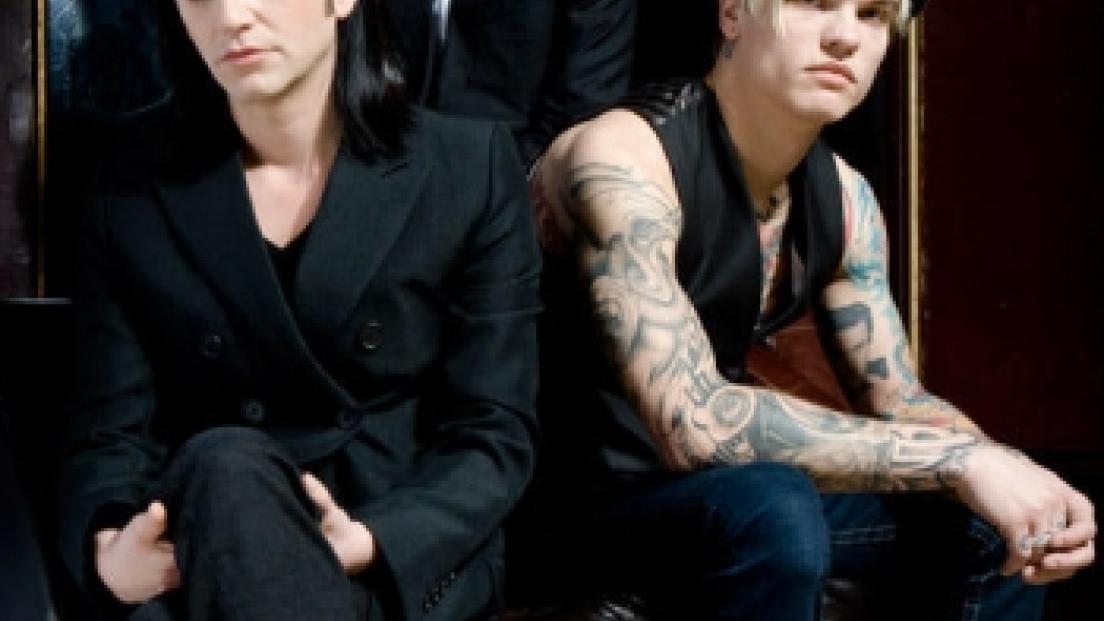 Placebo - Hold On To Me