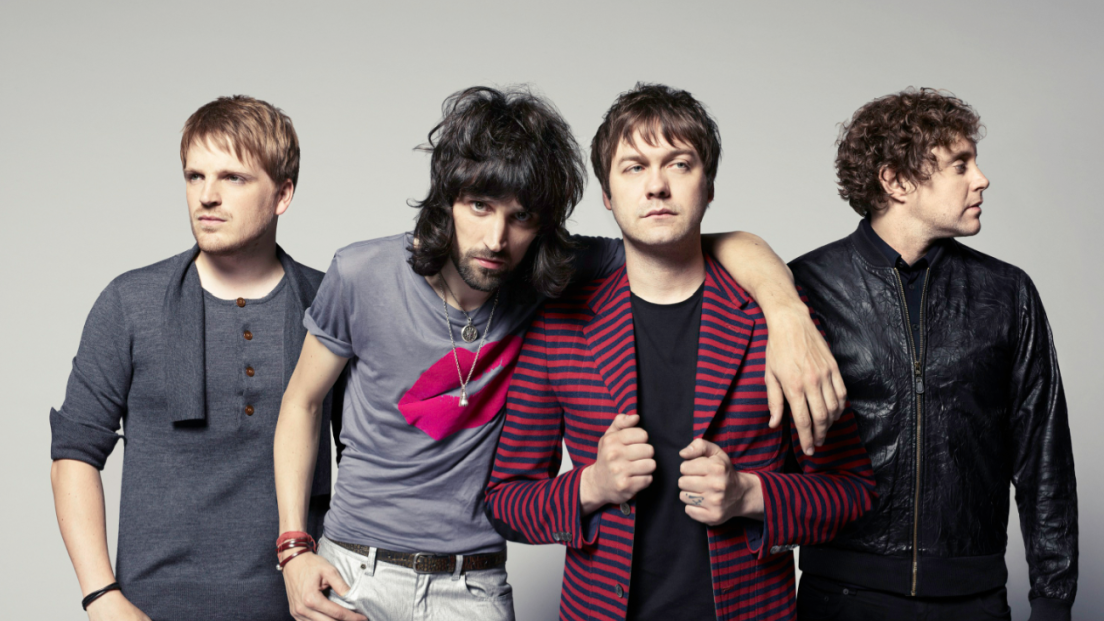 I Kasabian prendono le distanze da Tom Meighan: “Non ha detto la verità ai fan. La violenza di qualsiasi tipo è inaccettabile”