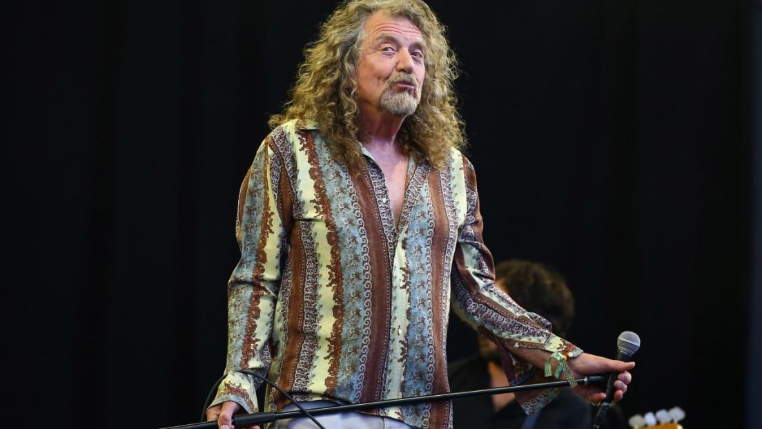 Robert Plant: "Quella volta in cui da ubriaco ho perso a karaoke contro un imitatore di Elvis taiwanese".