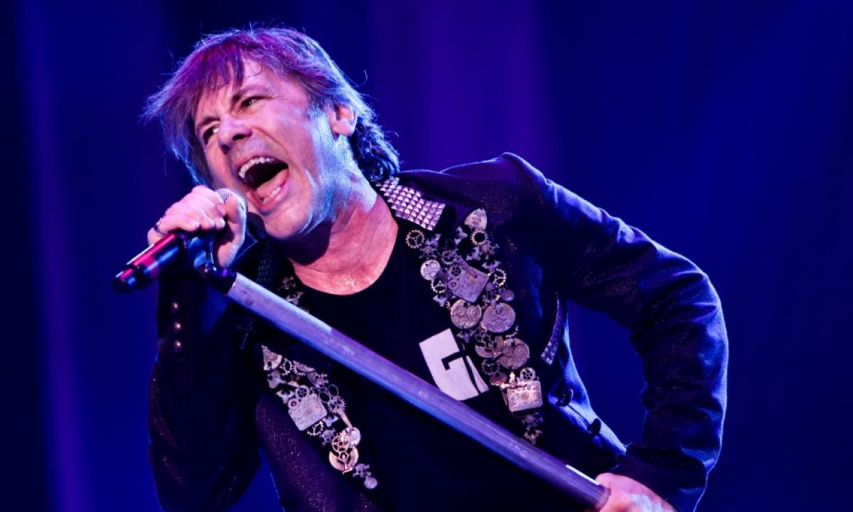 Bruce Dickinson E Una Furia Contro La Rock And Roll Hall Of Fame Sono Un Totale Branco Di Imbecilli