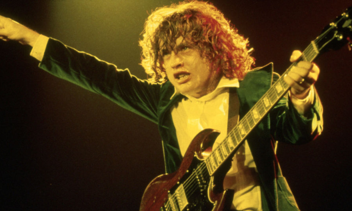 Ac Dc Angus Young Ho Scritto Il Testo Di Highway To Hell Seduto In Bagno In Cinque Minuti