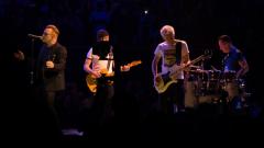 U2: a Los Angeles la band ha pianto la scomparsa del tour manager Dennis Sheehan. Le foto