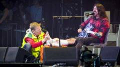 12 giugno 2015: Dave Grohl si rompe una gamba finendo ugualmente il concerto. Guarda il video di quella sera