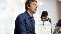 Oasis: il piano usato nell'album Definitely Maybe finisce all'asta
