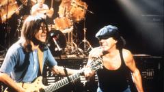 AC/DC, Brian Johnson parla della scomparsa di Malcolm Young: "Il cuore della band ha smesso di battere quando se n’è andato"