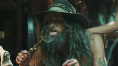 Aerosmith: Steven Tyler protagonista del trailer del film horror Happy Birthday. Guarda il video
