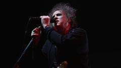 The Cure, Robert Smith annuncia: “Stiamo ultimando il nuovo album”. Sarà pronto prima della Rock And Roll Hall Of Fame