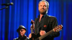 Sting presenta "50.000", il brano ispirato da David Bowie. Guarda il video
