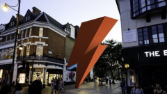 David Bowie: è inizata la raccolta fondi per una saetta gigante in suo ricordo a Brixton. Guarda la foto