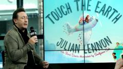 "Touch The Heart": il libro illustrato per bambini di Julian Lennon