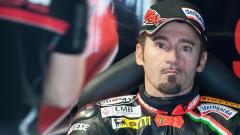 Max Biaggi: brutto incidente in pista ma non è in pericolo di vita
