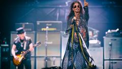 Aerosmith: Steven Tyler ha avuto una crisi epilettica