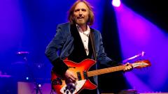 Tom Petty: la figlia ha pubblicato le foto della cerimonia privata dedicata al padre. Guarda le immagini