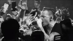 Linkin Park: pubblicato il video completo di Crawling tratto da One More Light Live! Guardalo QUI