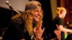 Guns N' Roses, Steven Adler a proposito della reunion: "Volete la vera formazione? Prendetevela con il manager di Axl!"