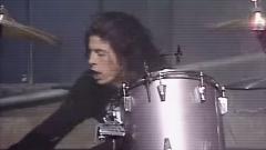 Nirvana: Dave Grohl racconta della disastrosa prima esibizione al Saturday Night Live. Guarda il video