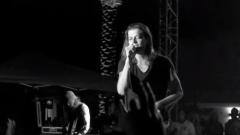 Puddle Of Mudd - Gimme Shelter