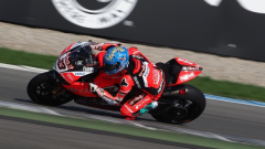 CON VIRGIN RADIO AD IMOLA PER LA SUPERBIKE: partecipa all'estrazione finale dei biglietti paddock per andare al week-end di gare del 12 e 13 maggio al Circuito Enzo e Dino Ferrari