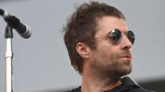 Liam Gallagher ha incontrato sua figlia per la prima volta dopo quasi vent'anni. Guarda le foto nel backstage del concerto degli Stones