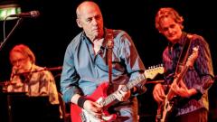 Mark Knopfler: annunciato il nuovo album "Down The Road Wherever". Ascolta il primo singolo Good On You Son