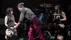 Cal Jam 18: guarda le foto della reunion dei Nirvana, Foo Fighters, Iggy Pop + Josh Homme, Tenacious D, Greta Van Fleet, Garbage...