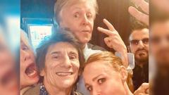 Paul McCartney, Ringo Starr e Ronnie Wood hanno suonato insieme "Get Back" sul palco dell'O2 Arena! Guarda il video