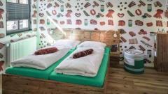 L'hotel per gli amanti delle salsicce esiste veramente! Ecco il B&B dove l'arredamento è tutto dedicato ai maiali