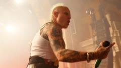 Keith Flint, i fan lanciano una campagna social: “Riportiamo Firestarter al primo posto in classifica”