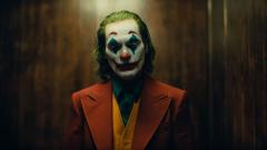 Joker: pubblicato il primo trailer ufficiale del film con protagonista Joaquin Phoenix. Guardalo qui