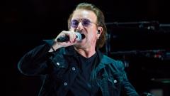 U2: perché Bono porta sempre gli occhiali da sole?