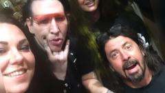 Dave Grohl: la festa con Marilyn Manson a base di birra e barbecue allo Studio 606! Guarda le foto e i video