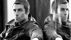 Liam Gallagher ristruttura la sua villa da 4 milioni. All'interno anche una super piscina e un tributo a Elvis Presley