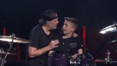 I Metallica regalano a un ragazzino di 13 anni un’esibizione con loro sul palco per festeggiare il suo compleanno! Guarda il video