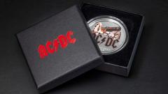 AC/DC: coniate due nuove monete per celebrare For Those About To Rock e The Razors Edge! Guardale qui