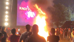 Slipknot, festival cancellato in Messico: il pubblico dà fuoco agli strumenti degli Evanescence. Guarda i video
